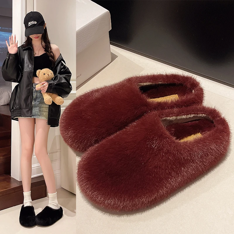 Обувь женские тапочки уличные меховые шлепанцы на платформе Pantofle плюшевые