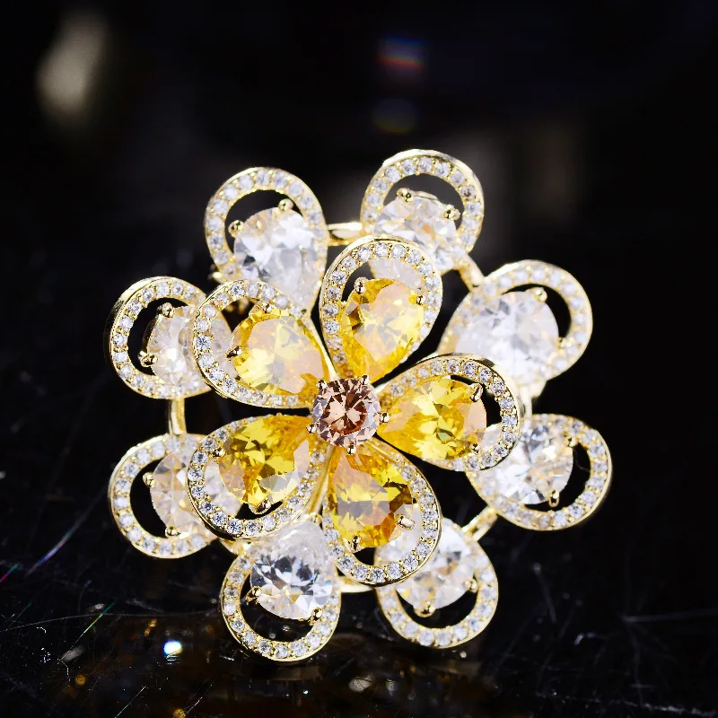 Korean Version of Zircon Corsage Flower Brooch Atmospheric Flower Pin Jewelry Creative Coat Suit High-end Accessories