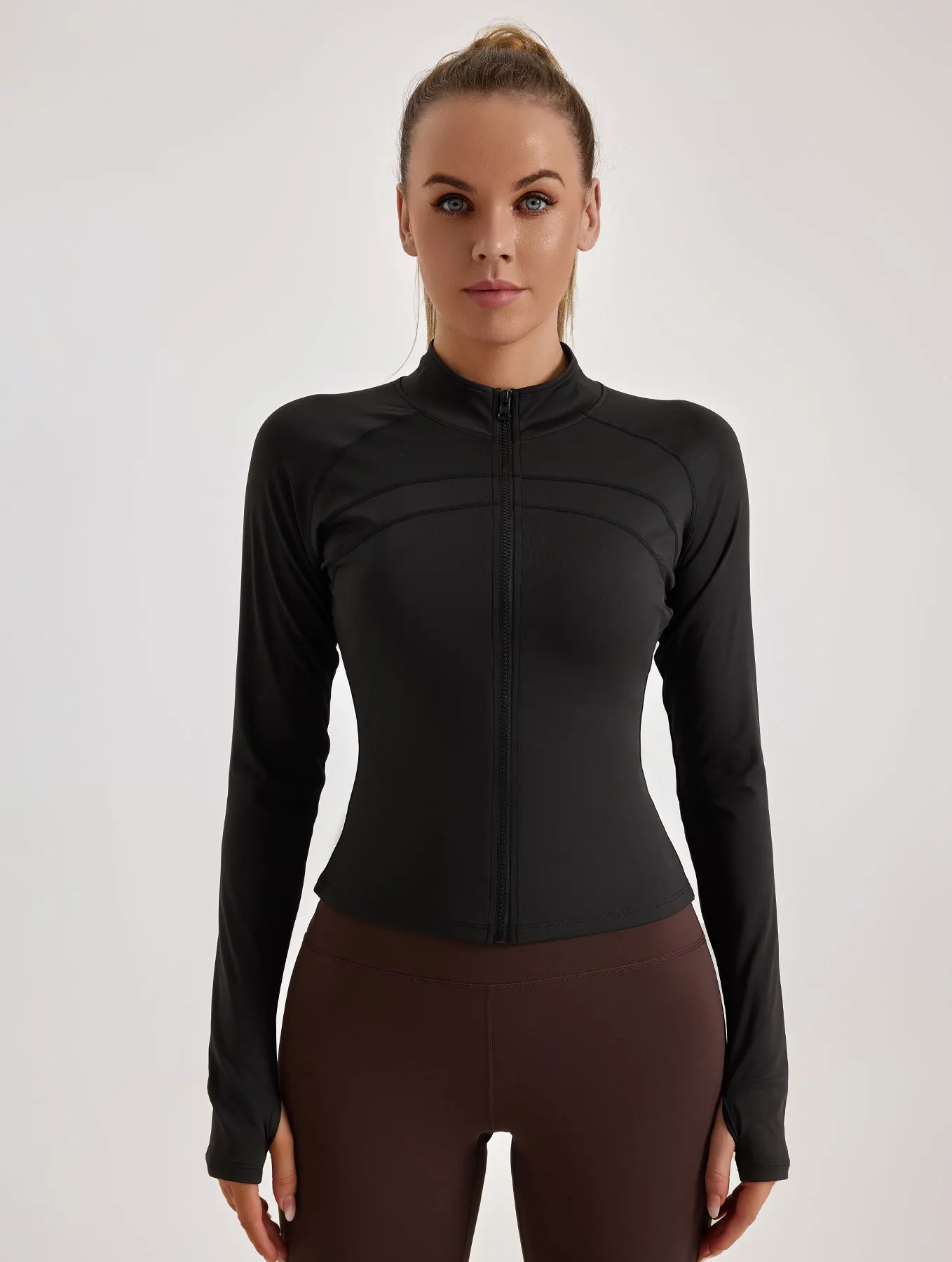 Спортивная куртка эластичный облегающий топ Европейского размера костюм для