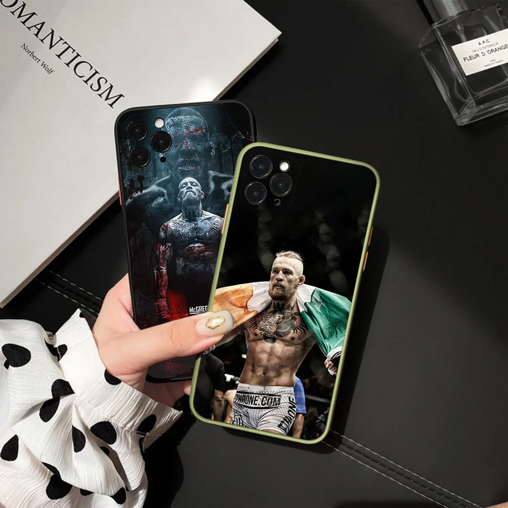 Чехол для телефона iPhone 16 Plus 15 Pro Max 14 7 8 XR SE 11 12 13 Mini X XS 16Pro Conor Mcgregor King черный