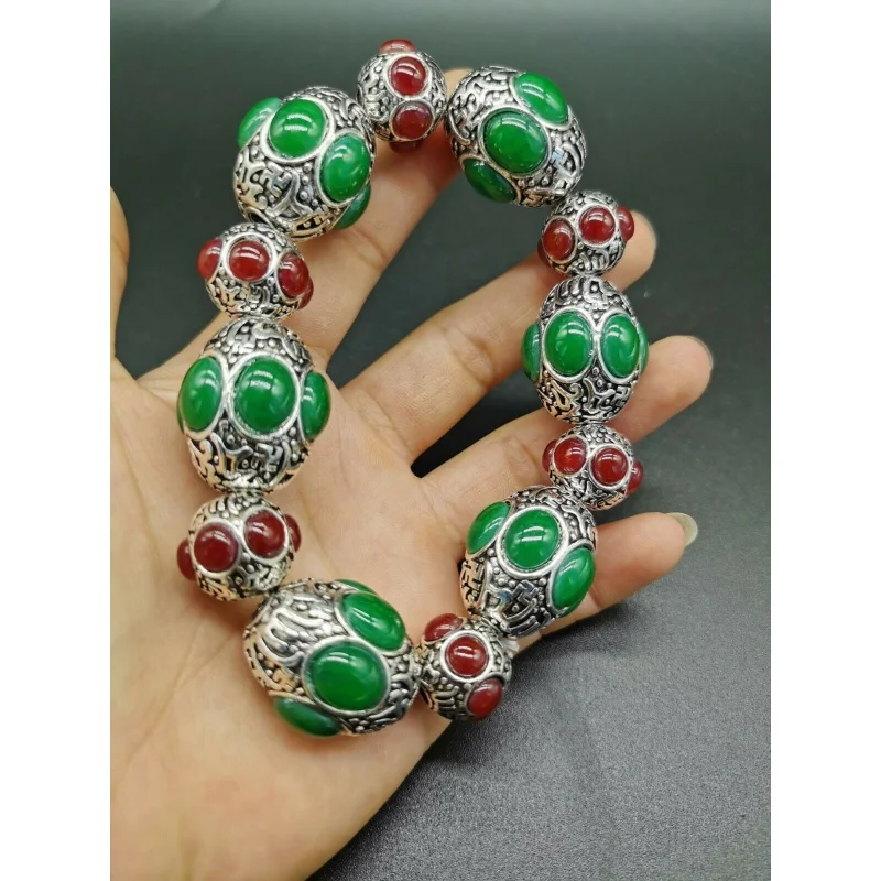 China Old Tibet Silver Carving Flower Inlaid Red Green Jade Bracelet Collection Ornaments Statues for Decoration