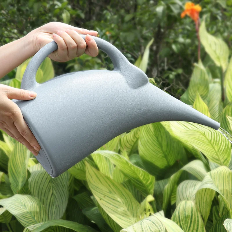 

long Plastic spout watering can special artifact household large-capacity gardening flower watering can