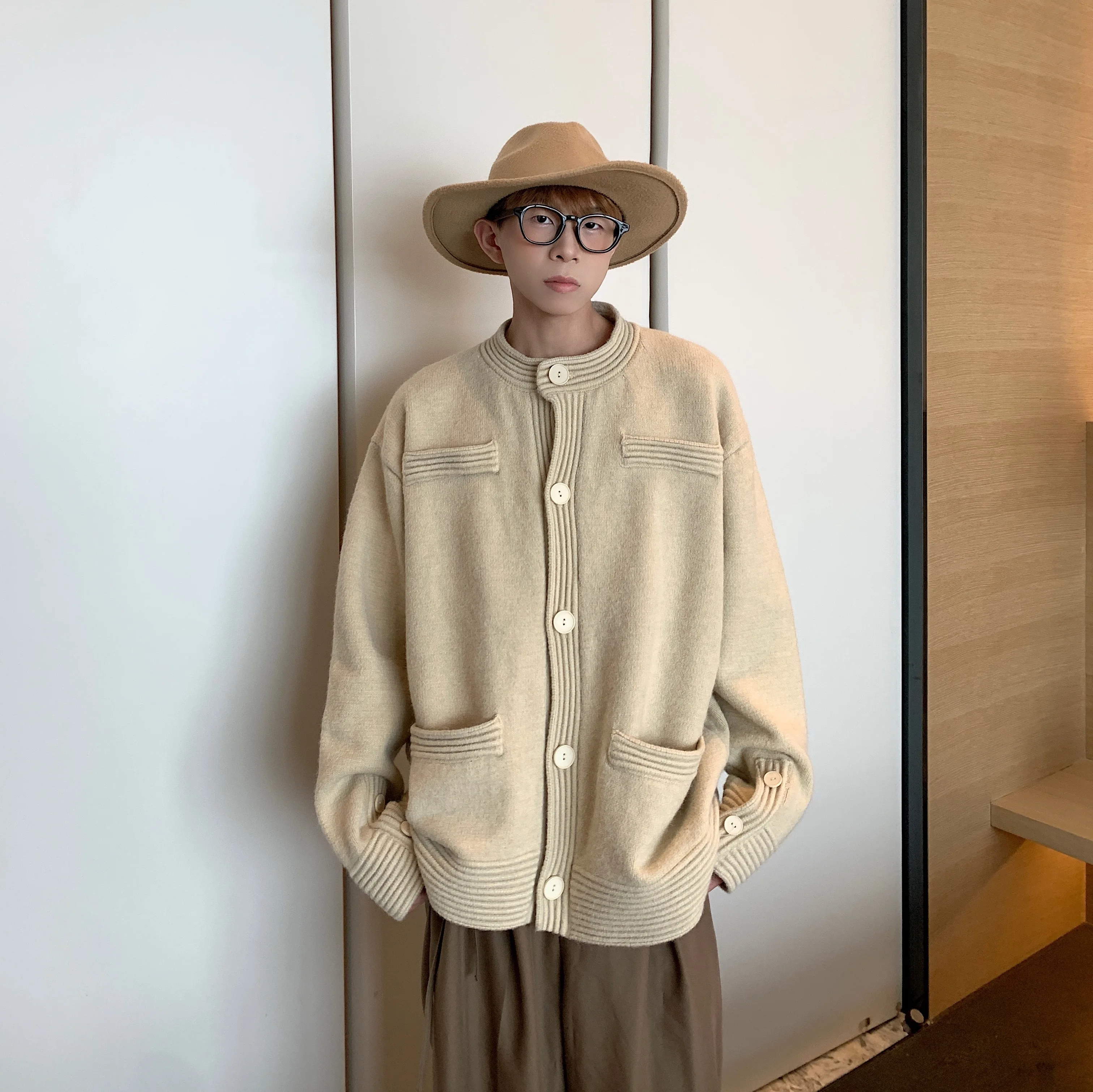 

New 2022 men's brief style Long sleeve vintage cardigan coat