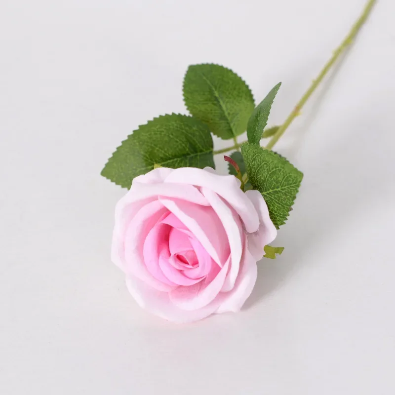 

Искусственные шелковые розы 5 шт.