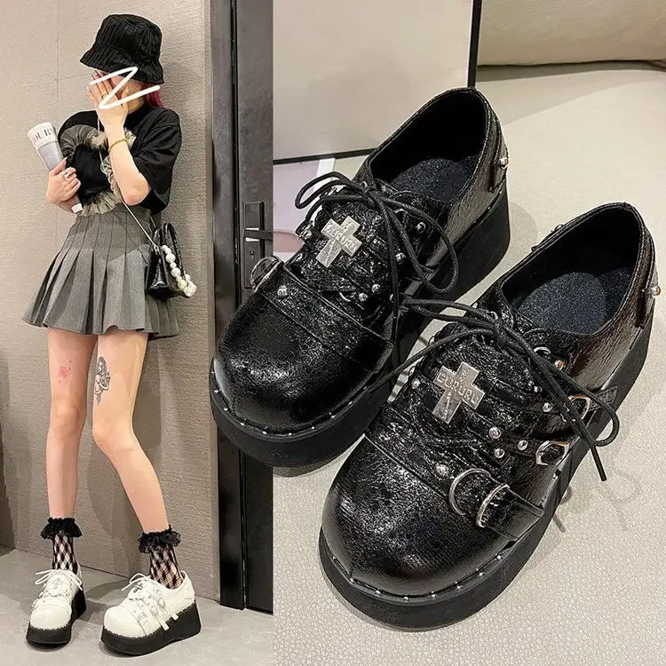 Новинка 2024 женские кожаные туфли Y2k с низким верхом на платформе красивые толстой