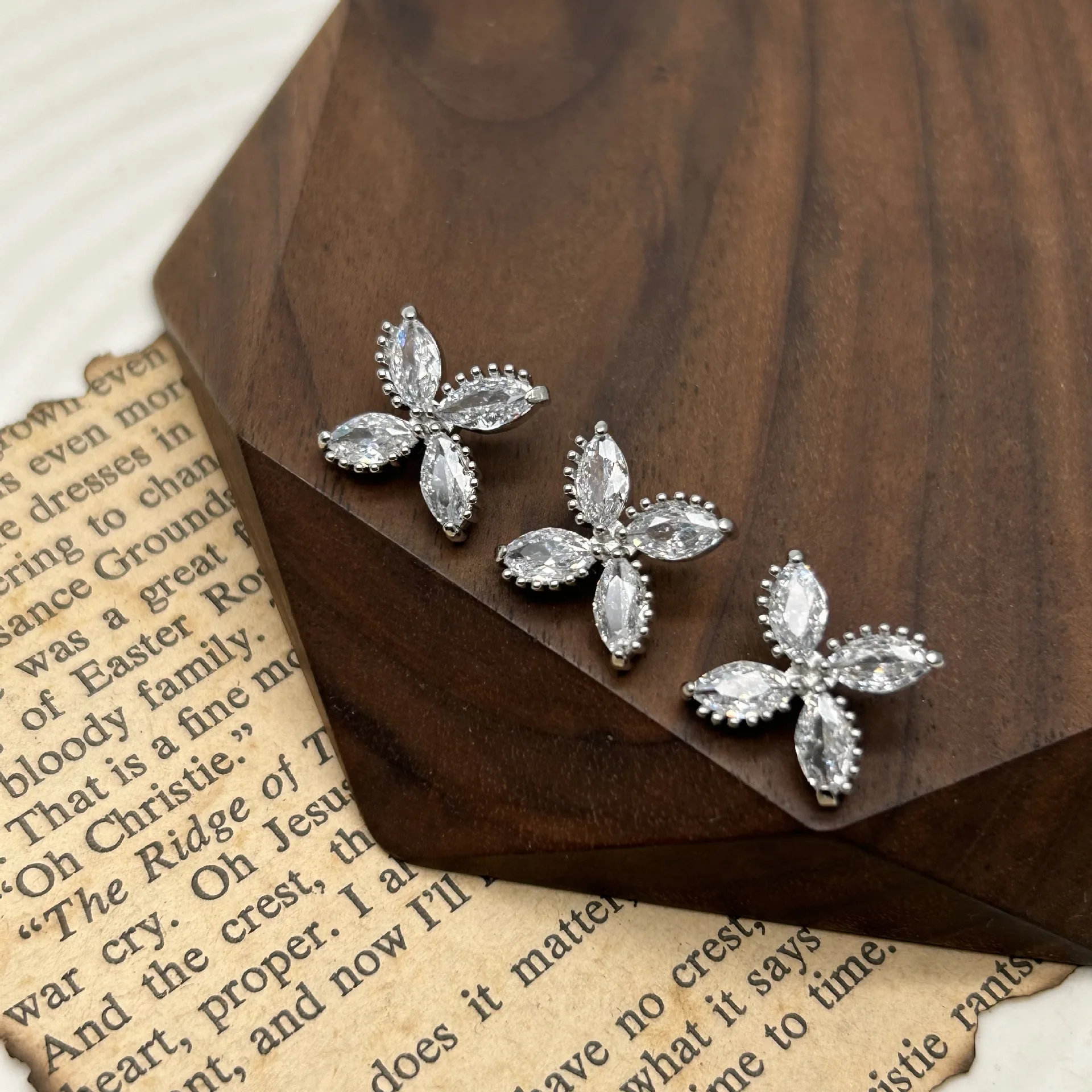 

5 шт./партия, декоративные квадратные пуговицы с фианитом