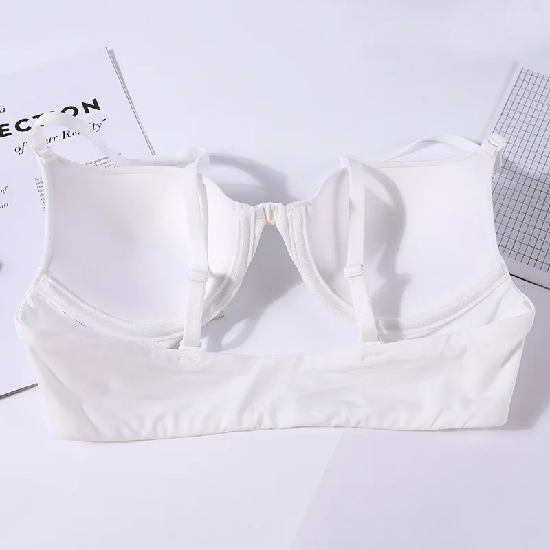 Глянцевый однотонный бюстгальтер с застежкой спереди и открытой спиной со