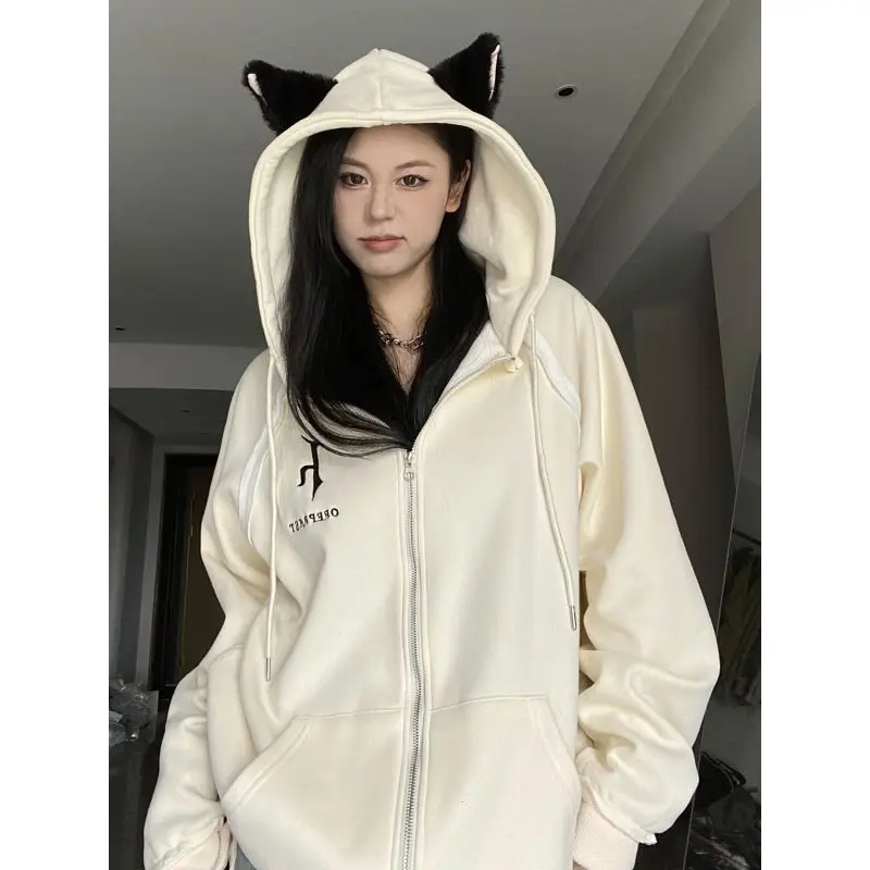 

The tide qiu dong with velvet milk fierce splicing ears fleece jacket female loose couple zipper cardigan ins design feelings
