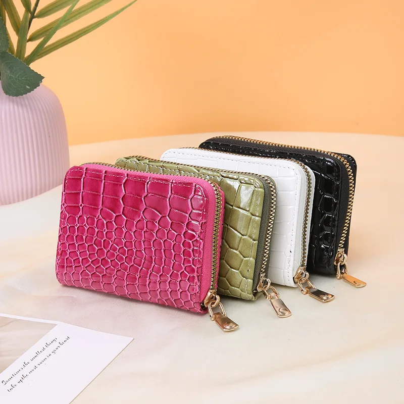 Women's bag small wallet 2023 new crocodile pattern hand holding coin bag women's small bag casual gift small bag