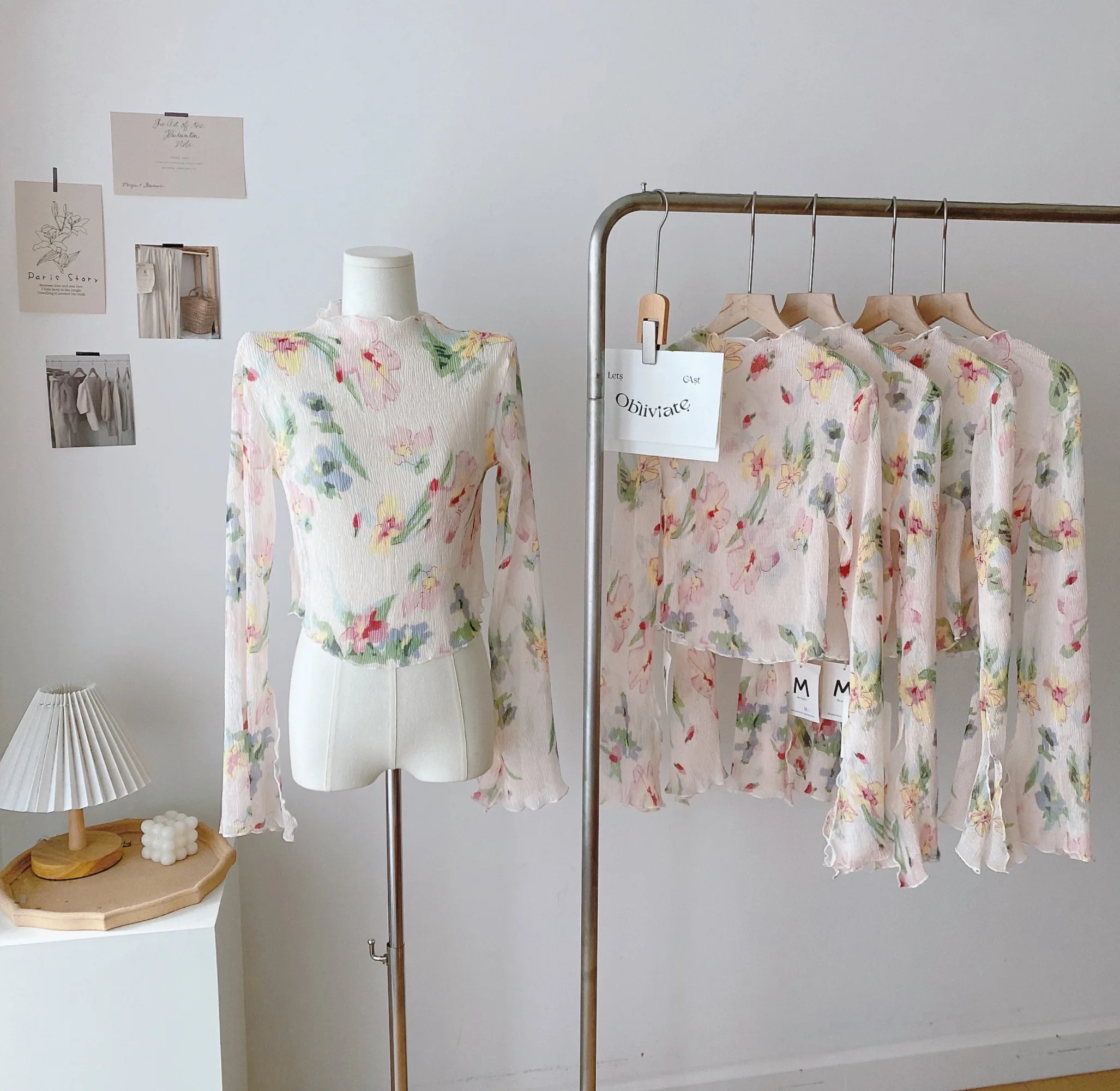 

Женская приталенная блузка из вискозы, милая блузка с цветочным принтом и длинными расклешенными рукавами, Тонкая блузка из тюля с высоким воротником, весна