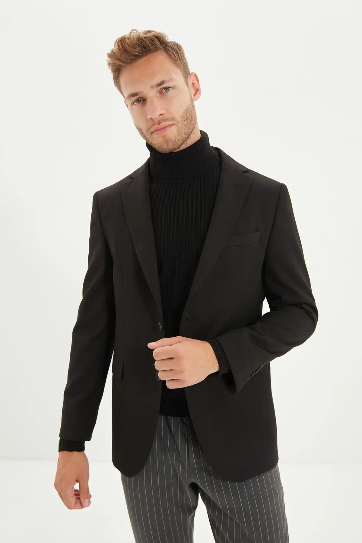 

Coats & Jackets