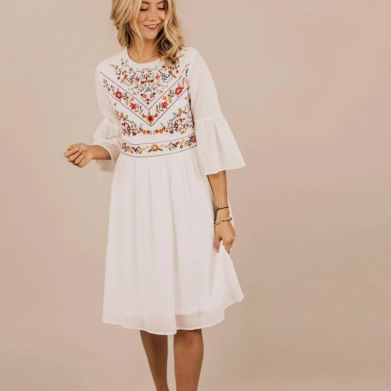 

European and American Large Size Retro Artistic Ethnic Style Small Flower Embroidered Washed Cotton Mid-Length Speaker7Split Sle