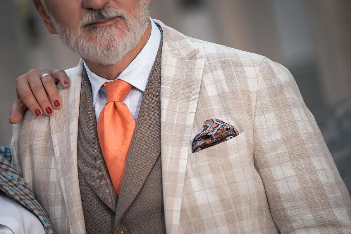 Рисунок 4 - Костюм мужской клетчатый