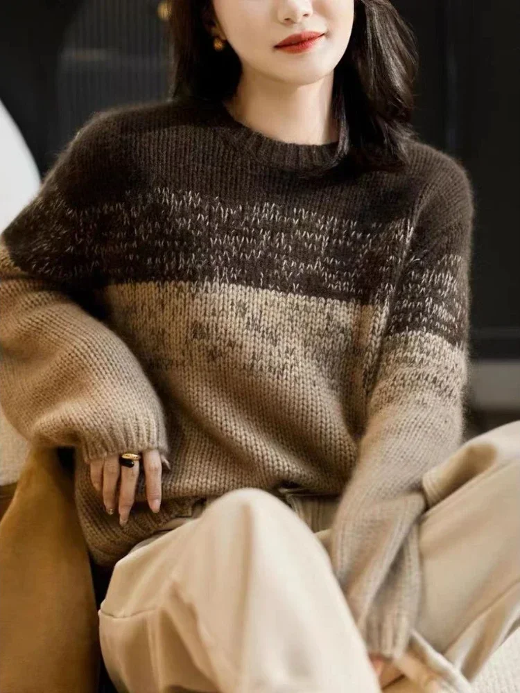 Женский вязаный пуловер с круглым вырезом и длинными рукавами