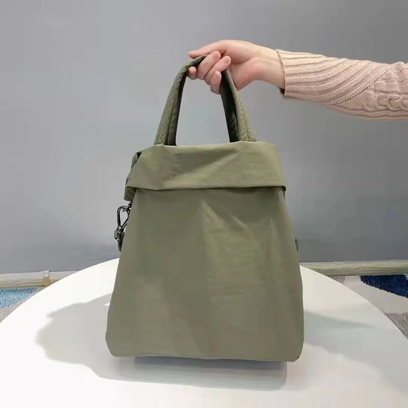 The New Sports 19L Single Shoulder Biagonal Cross bagIis At the Level Of My Large Capacity Leisure female fitness yoga bag