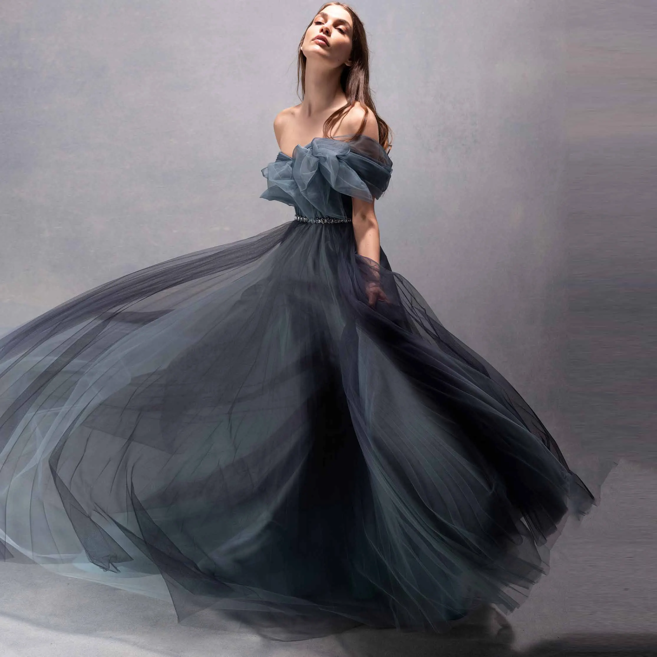

Gothic Mix Color A-line Tulle Prom Gowns Black&Black Long Tulle Robe Crystal Waistband Ruched Tulle Women Dress Party