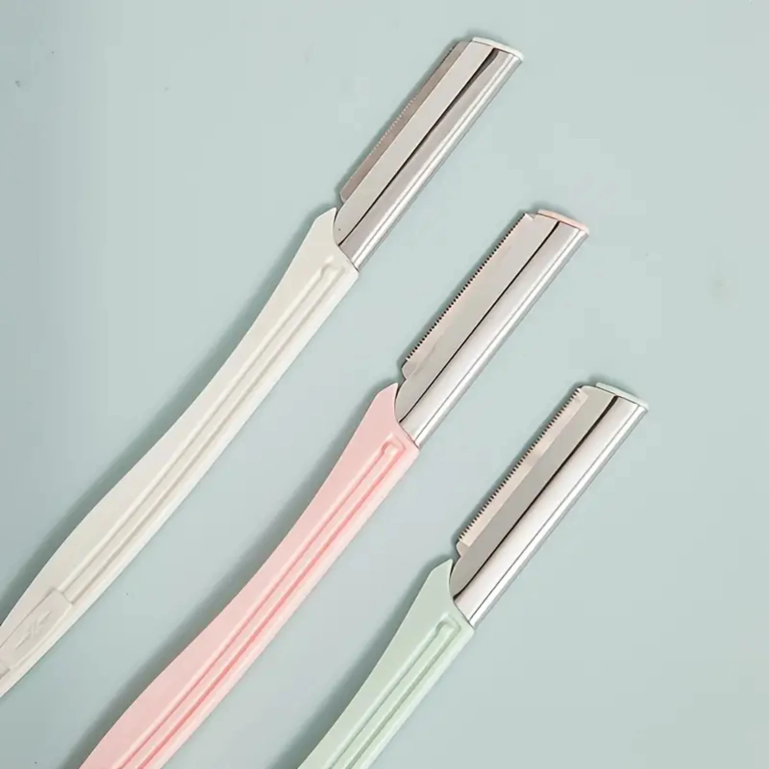 Peach Fuzz Remover for Women - Safe Hair Removal Tool Delicate Facial Areas. Achieve Smooth Skin.