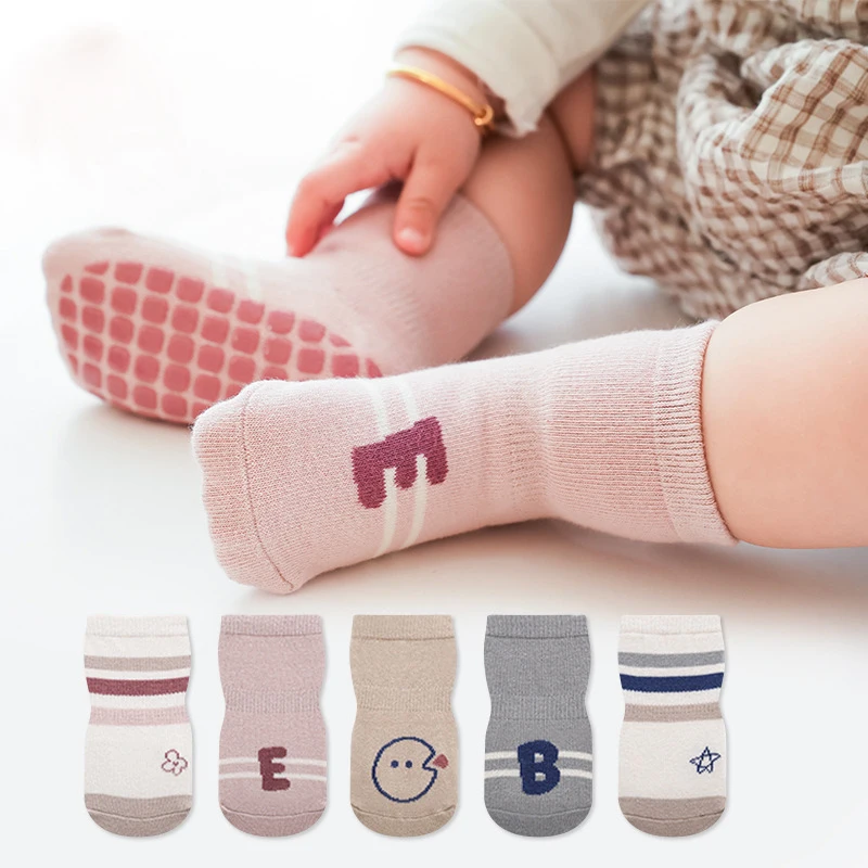 

Носки детские хлопковые нескользящие, Мультяшные, для мальчиков и девочек, 5 пар/комплект, на весну-осень