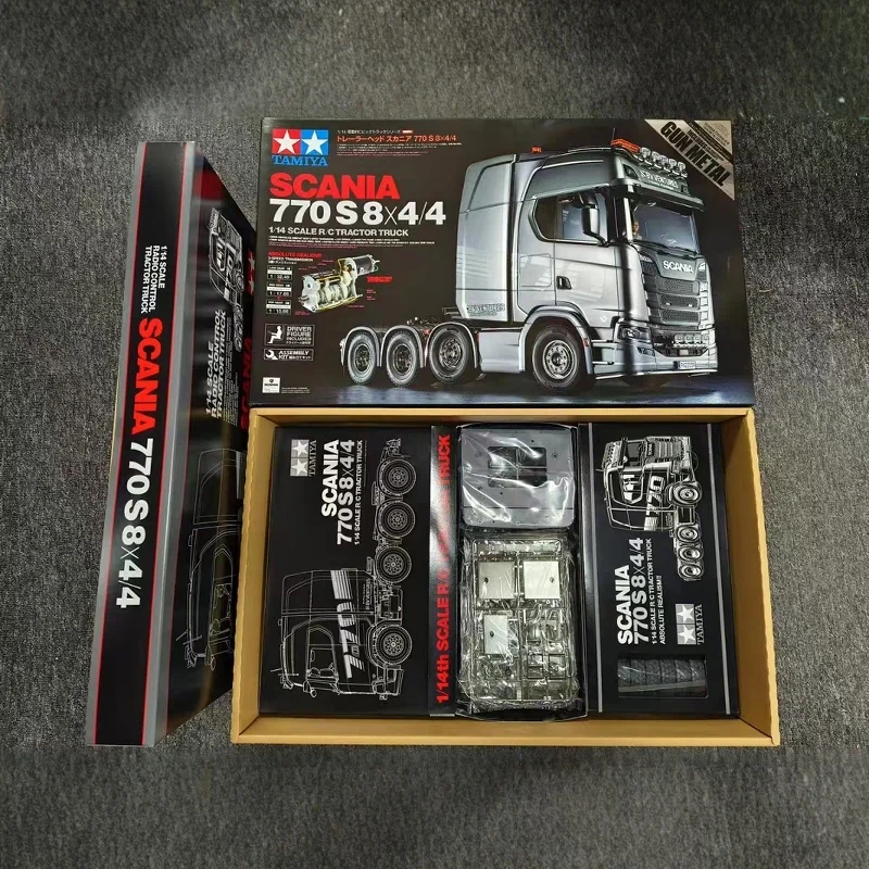 Фото 1/14 Scania 770s 8x4 трактор с дистанционным управлением, большая головка прицепа, полноприводный трехскоростной набор коробки передач, серебристо-серый, высококачественная игрушка №4