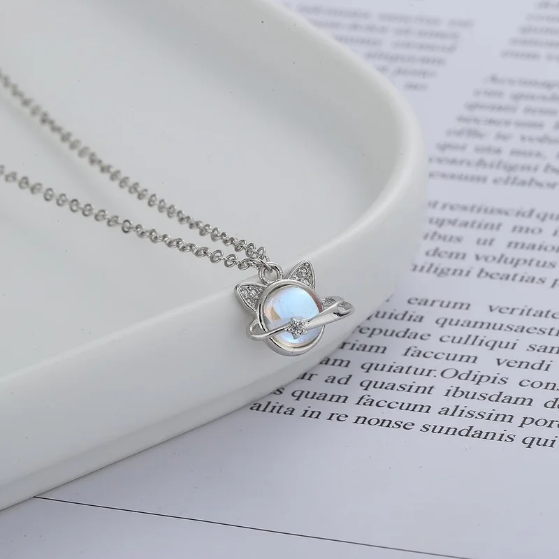 Ожерелье Xingyunday Cute Cat Planet для женщин с подвеской из лунного камня для клавикулы, модное серебристого цвета ювелирное изделие в подарок.