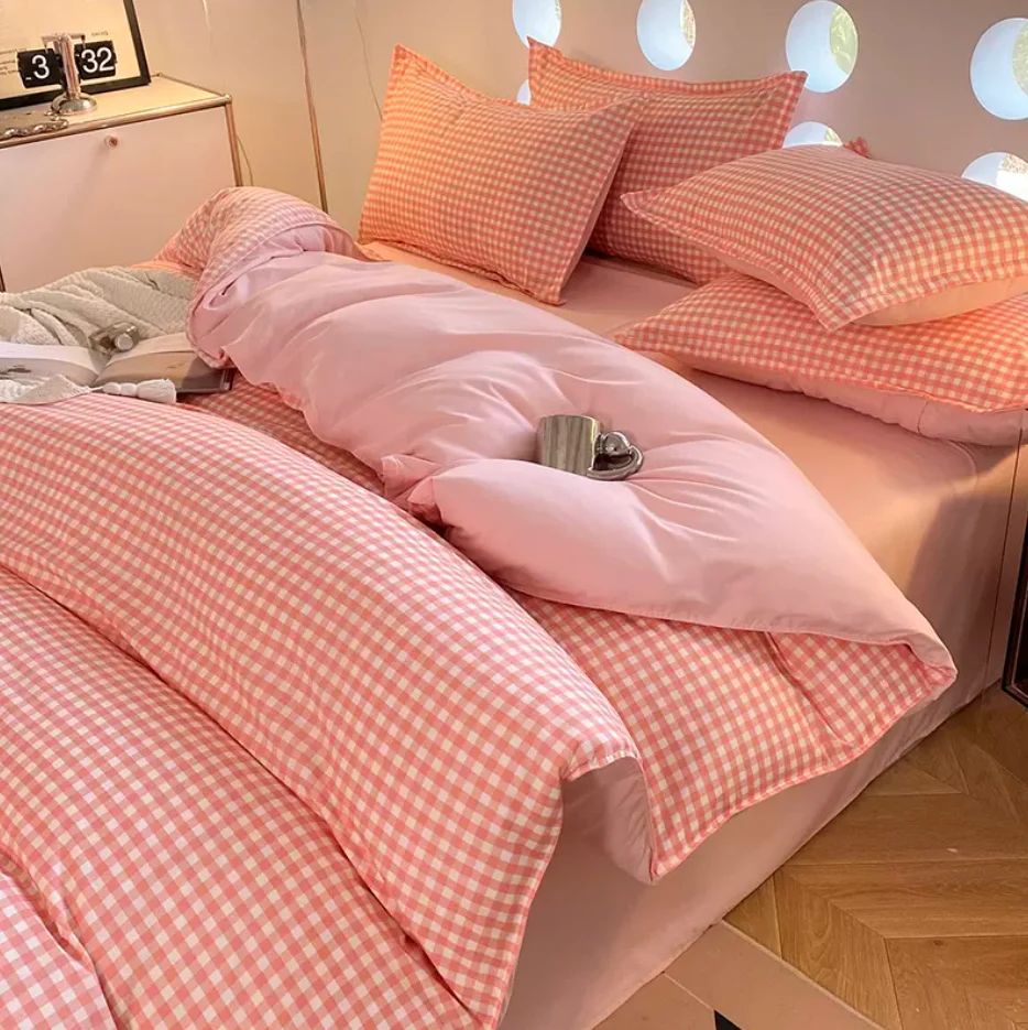 

Комплект постельного белья в розовую клетку и полоску, пододеяльник + простыня + 2 наволочки, постельное белье, домашний текстиль B93F