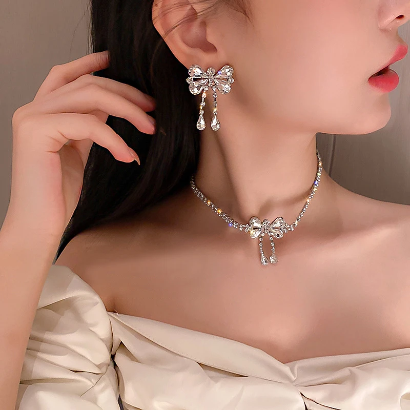 

Luxury White Crystal Butterfly Pendant Necklace Bling Rhinestone Earrings for Women Long Tassel Adjustable Choker Jewelry Gift