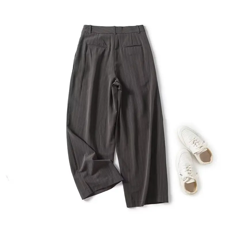 Брюки женские драпированные с завышенной талией на весну и осень