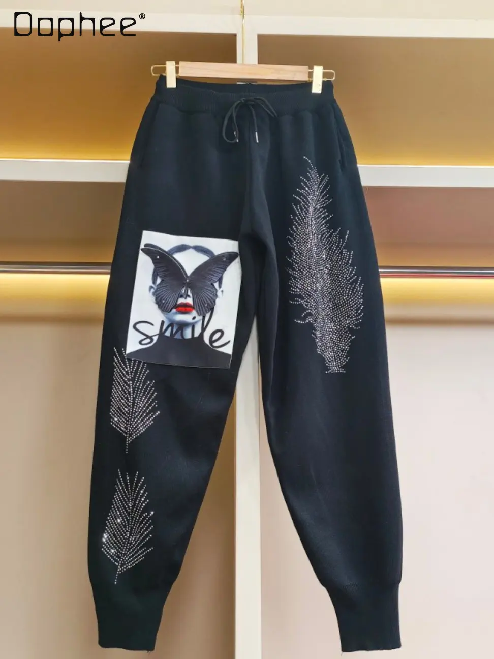 

Fashion Black Rhimestone Sweatpants Women 2022 Autumn and Winter New Elastic Waist Cartoon Printed Ankle-Tied Trousers Female