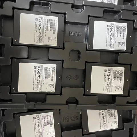 Твердотельный накопитель PM1643A SSD для Samsung Enterprise Server 7,68 T SAS 2,5 дюйма MZILT7T6HALA-00007