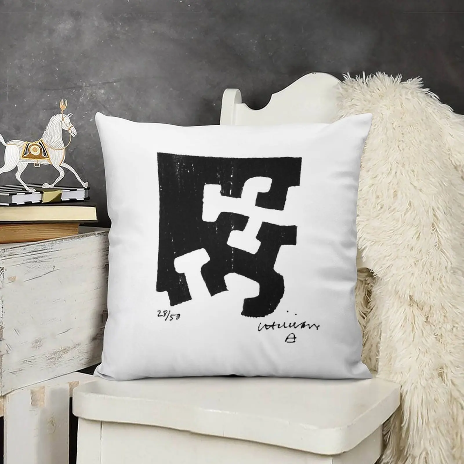 Декоративная подушка Eduardo Chillida - USMA III подушки эстетические рождественские