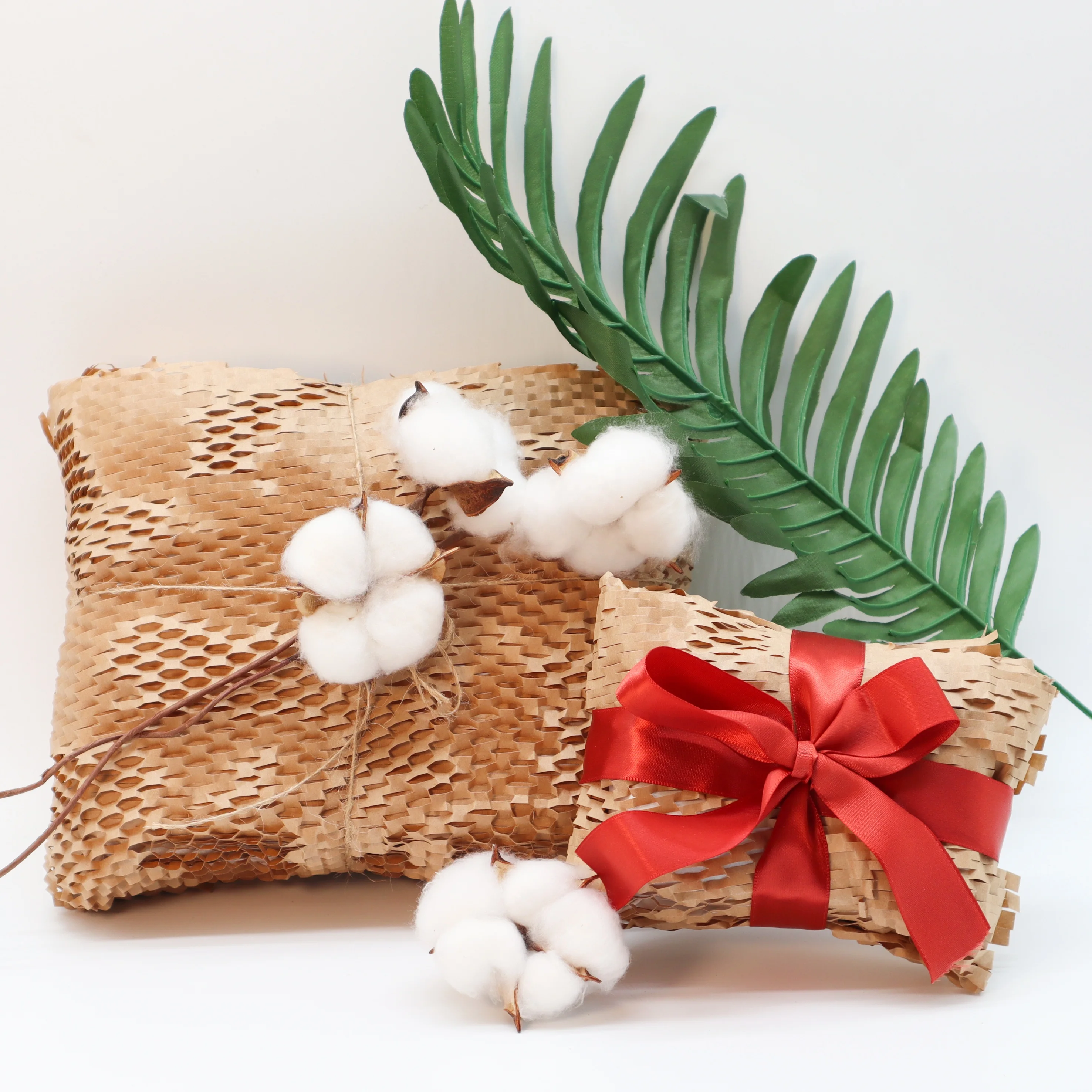 

2022 Eco-friendly Paper bubble Wrap Natural Protective Cushion for Small Business Packaging Honeycomb craft Paper Decorations