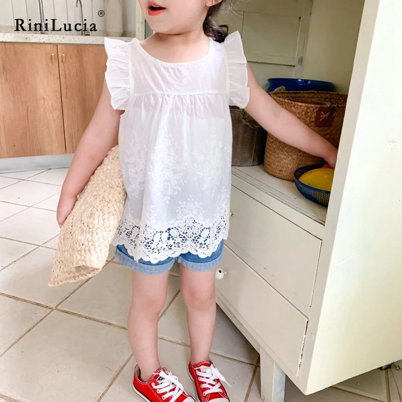 

Блузка детская х/б, без рукавов, с кружевом