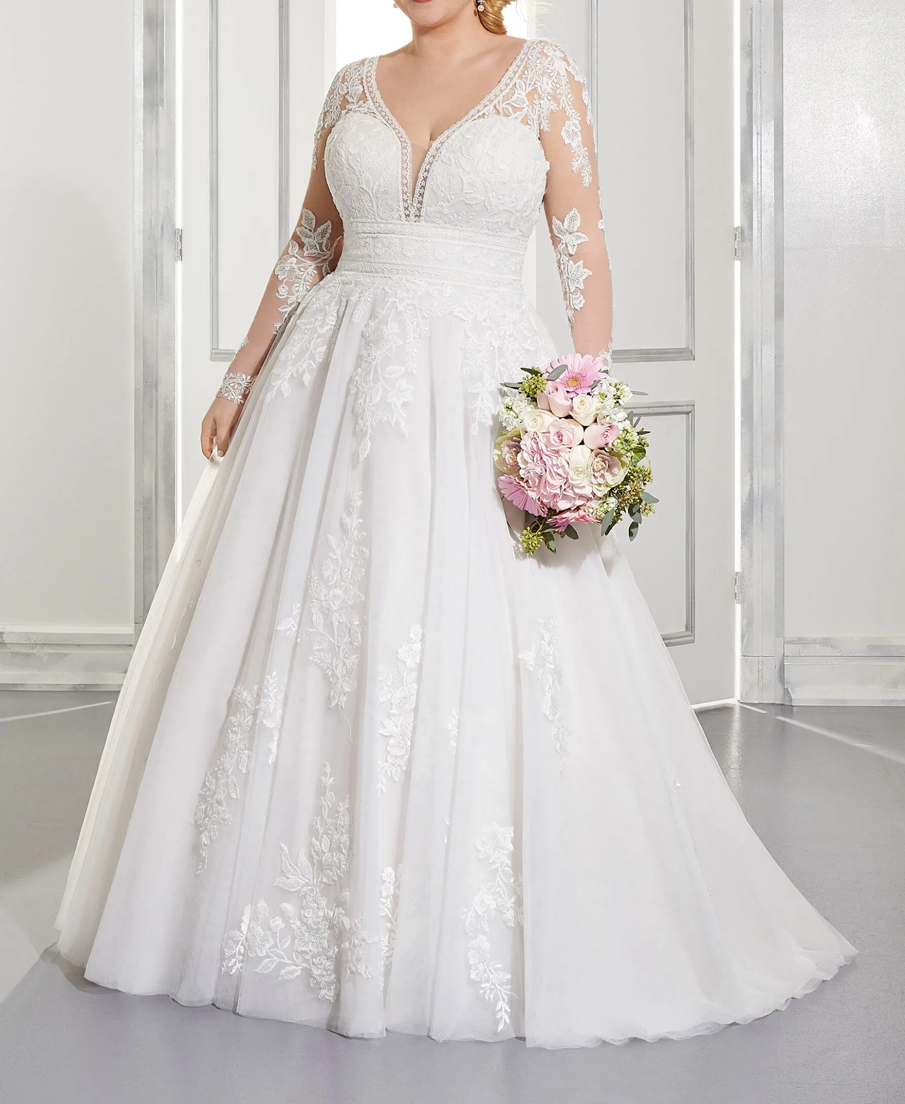 

Winter Long 2023 Big Size Women Bridal A-Line Tulle Wedding Dress Gown WHW-518