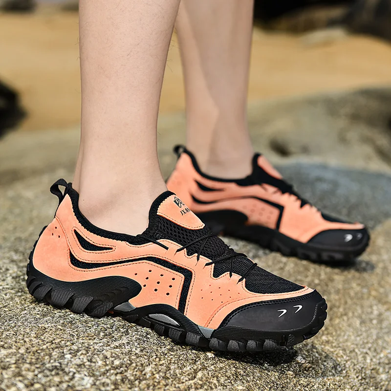 Summer Oudoor Couple Shoes Women Men Trekking Shoes High Quality Climbing Hiking Sneakers Male Non-Slip Mountaineering Shoes