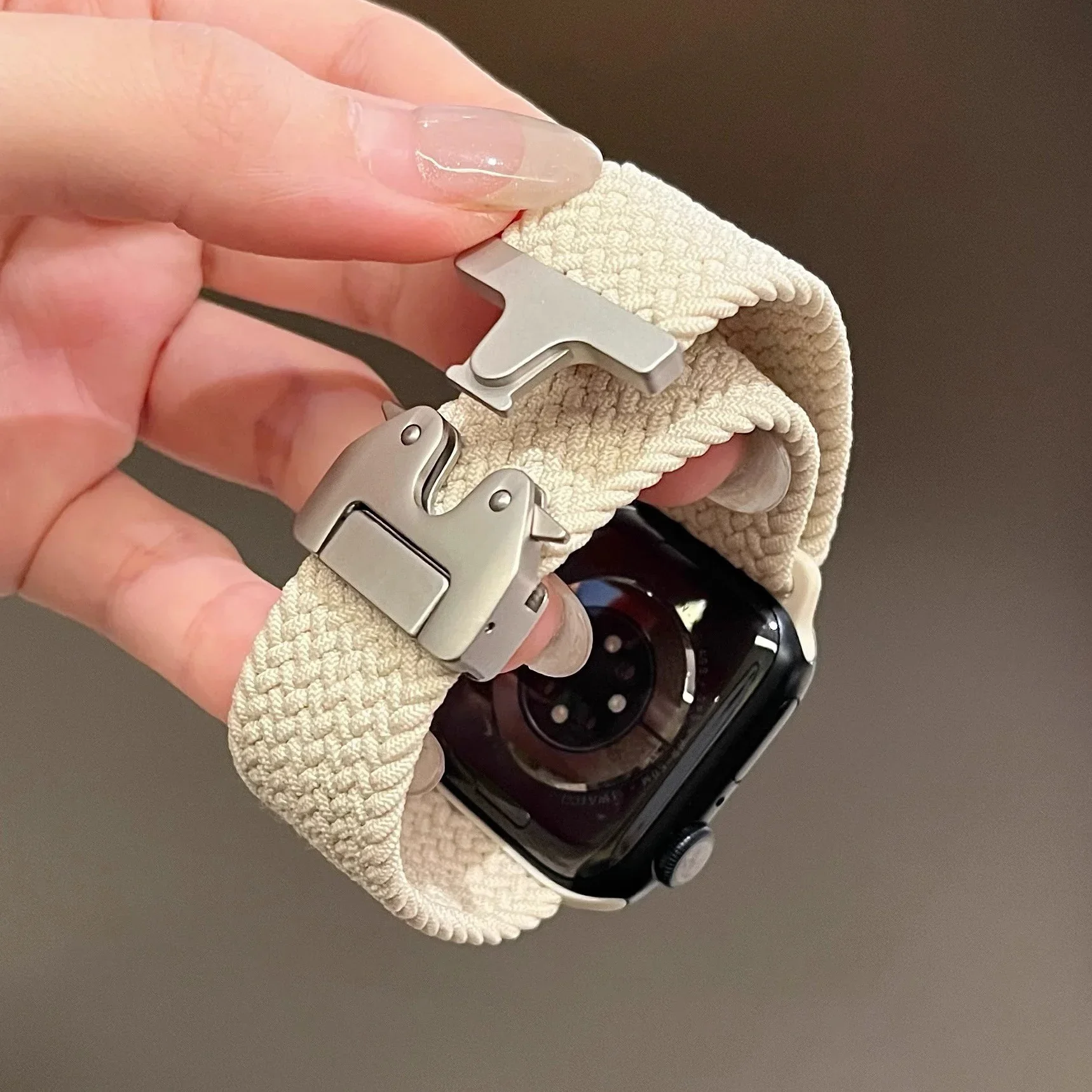 Фото Официальный нейлоновый ремешок-петля для Apple Watch Band Ultra 3 49 мм, Series 11 10 46 мм 42 мм 9 8 7 45 мм 41 мм, браслет с кнопкой для iWatch 6 5 SE №4