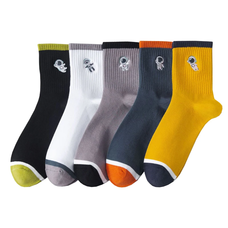 

Зимние женские забавные креативные хлопковые носки с вышивкой астронавт в стиле Харадзюку милые женские носки унисекс