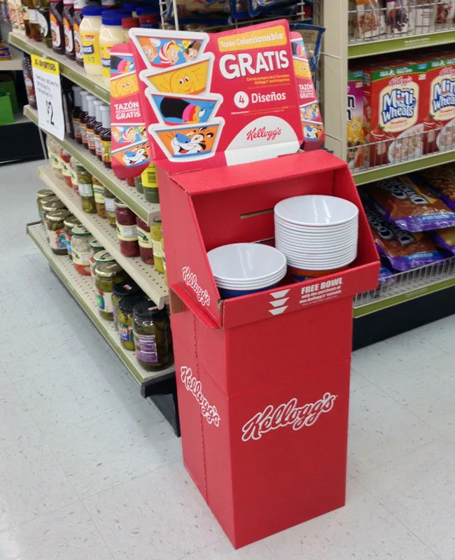 

Картонная посуда, напольное покрытие, кухонная посуда для выпечки, товары для дома, витрина