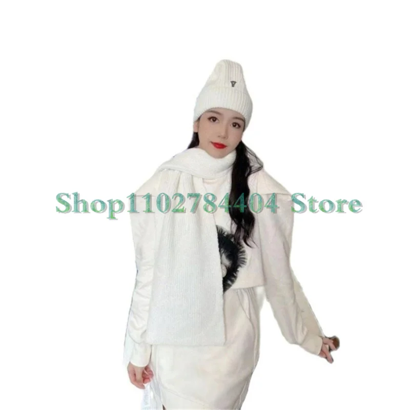 Рисунок 5 - Зимний шарф, набор шарфов 406362