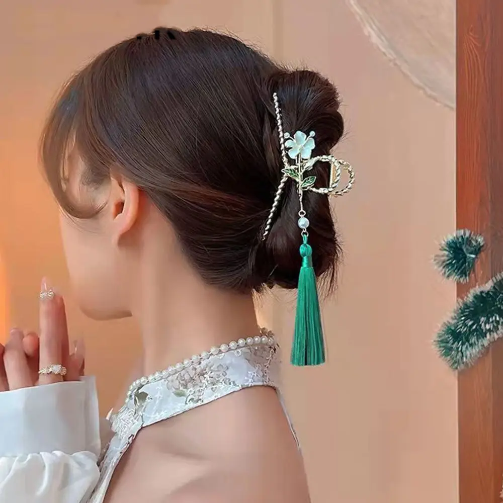

Hair Claw Ponytail Clip Alloy Hairpin Women Hairpin Tassel Flower Hair Clip Shark Clip Strongly Fixed Headwear