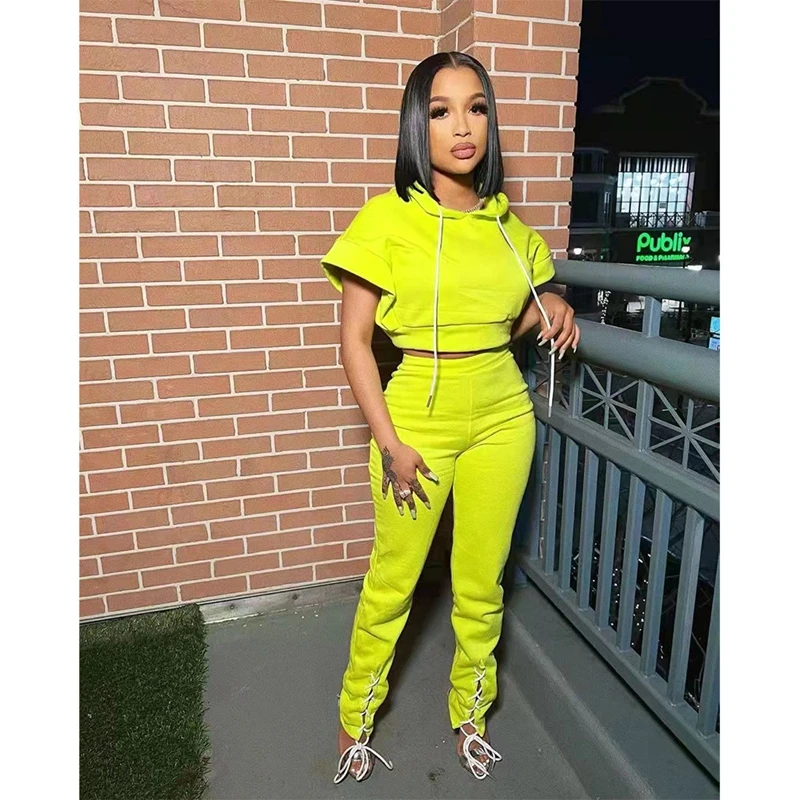 

Spring 2022 Women Clothing 2 Pieces Set Hooded Sweatshirt Crop Top+Pants Sets Lounge Vacation Outfit Streetwear Wholesale Items