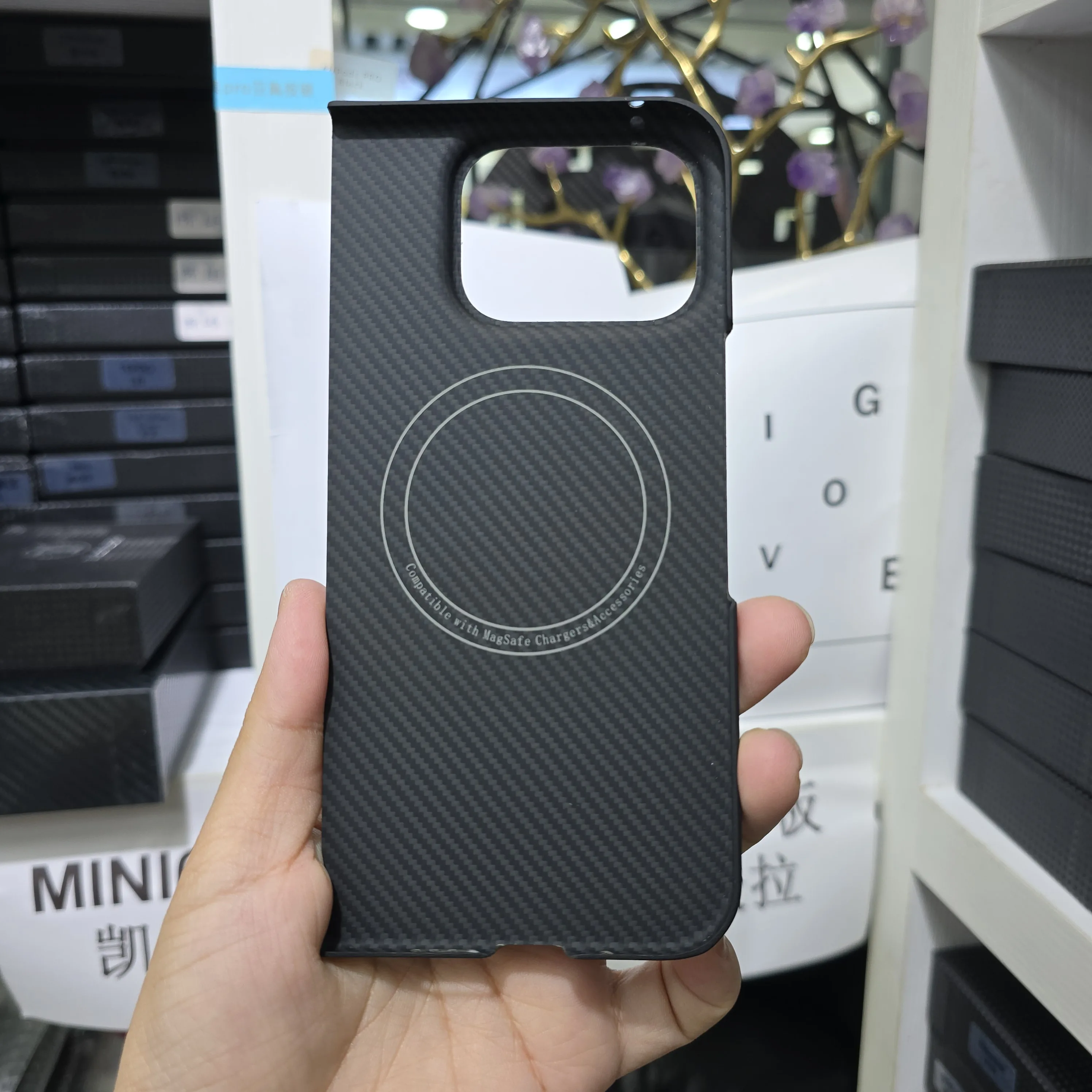 Роскошный 600D Magsafe магнитный беспроводной зарядный чехол из углеродного волокна