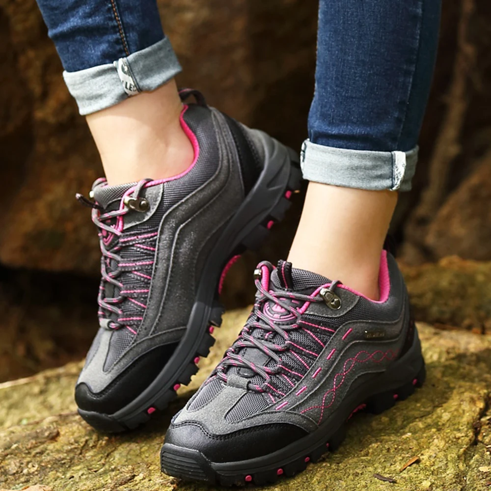 Women Travel Shoes Waterproof Hiking Shoes Non-slip Breathable Sneakers Casual Camping Hiking Shoes