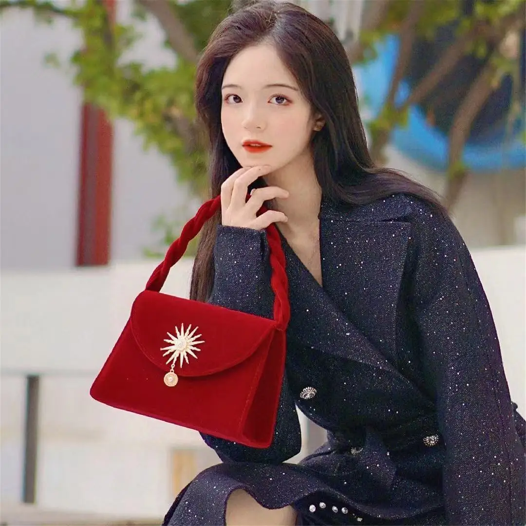 

Newest Vintage England Romantic Style Bags Chic Lady Women Velvet Bag Tote Women's Handbags Purses
