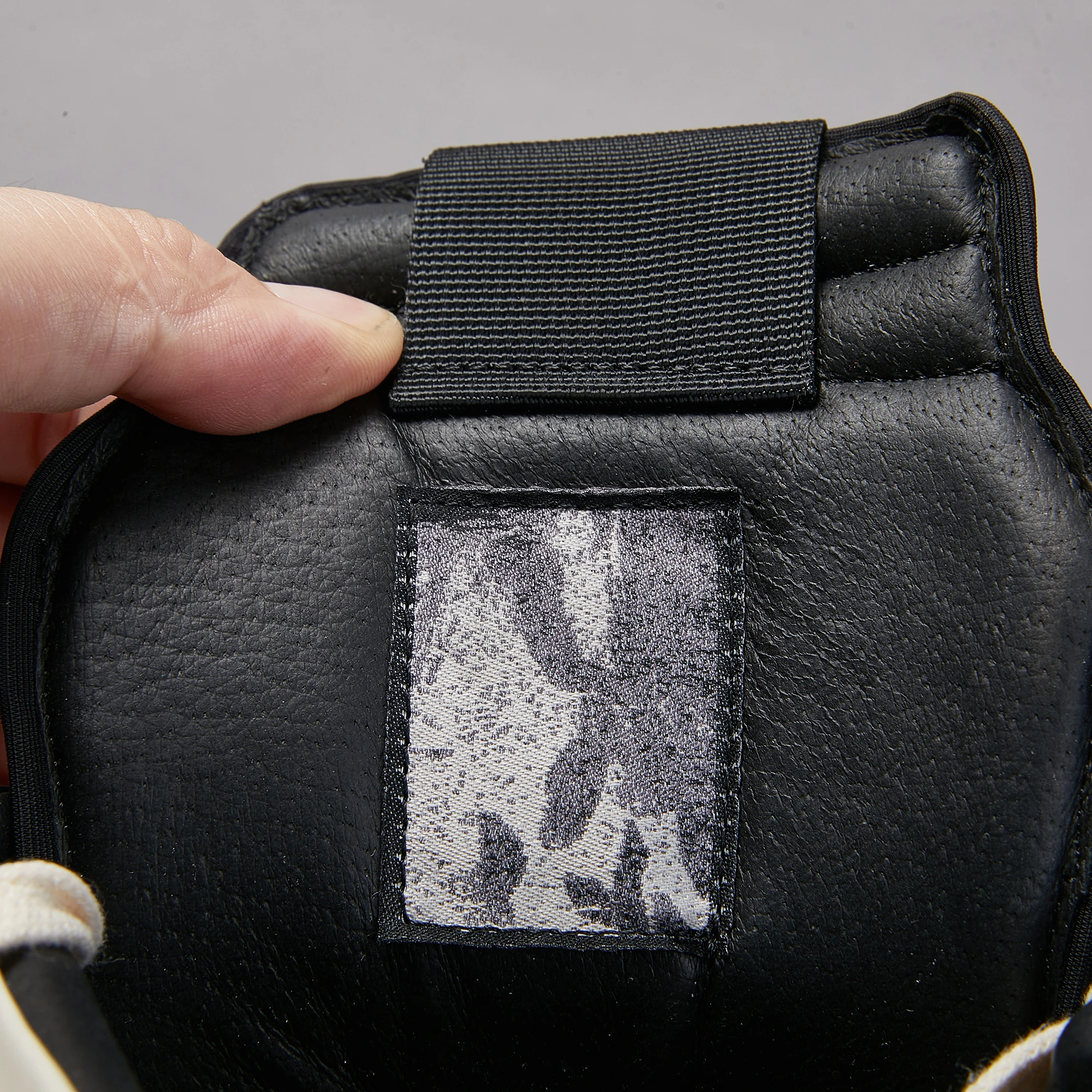 Рисунок 4 - Спортивная обувь Owens для отдыха