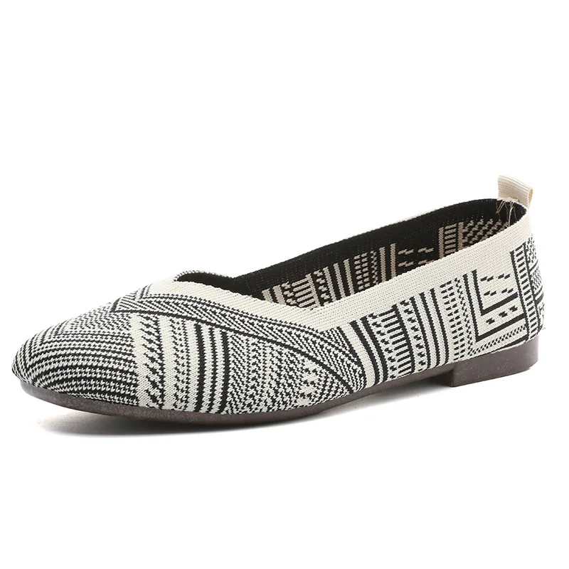 Flat Casual Shoes Ladies New Mesh Breathable Sneakers Women Breathable Light Slip on Loafers Socks Shoes Women Zapatillas Mujer