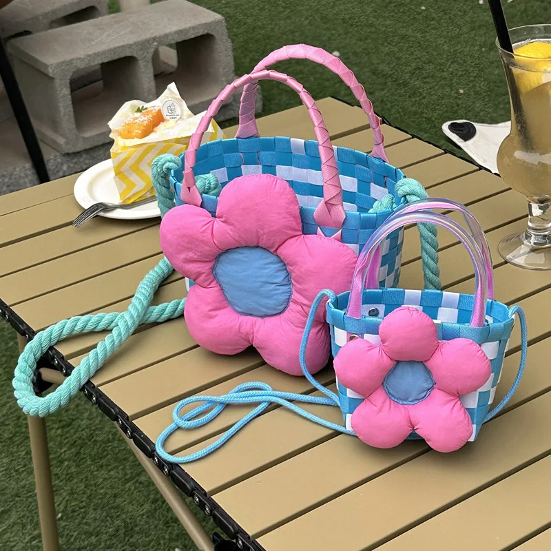 

2023 Fashion 3d Flowers Woven Bag Women Small Tote Straw Bag Beach Vacation Travel Shopping Shopper Handbag Female Basket Bag