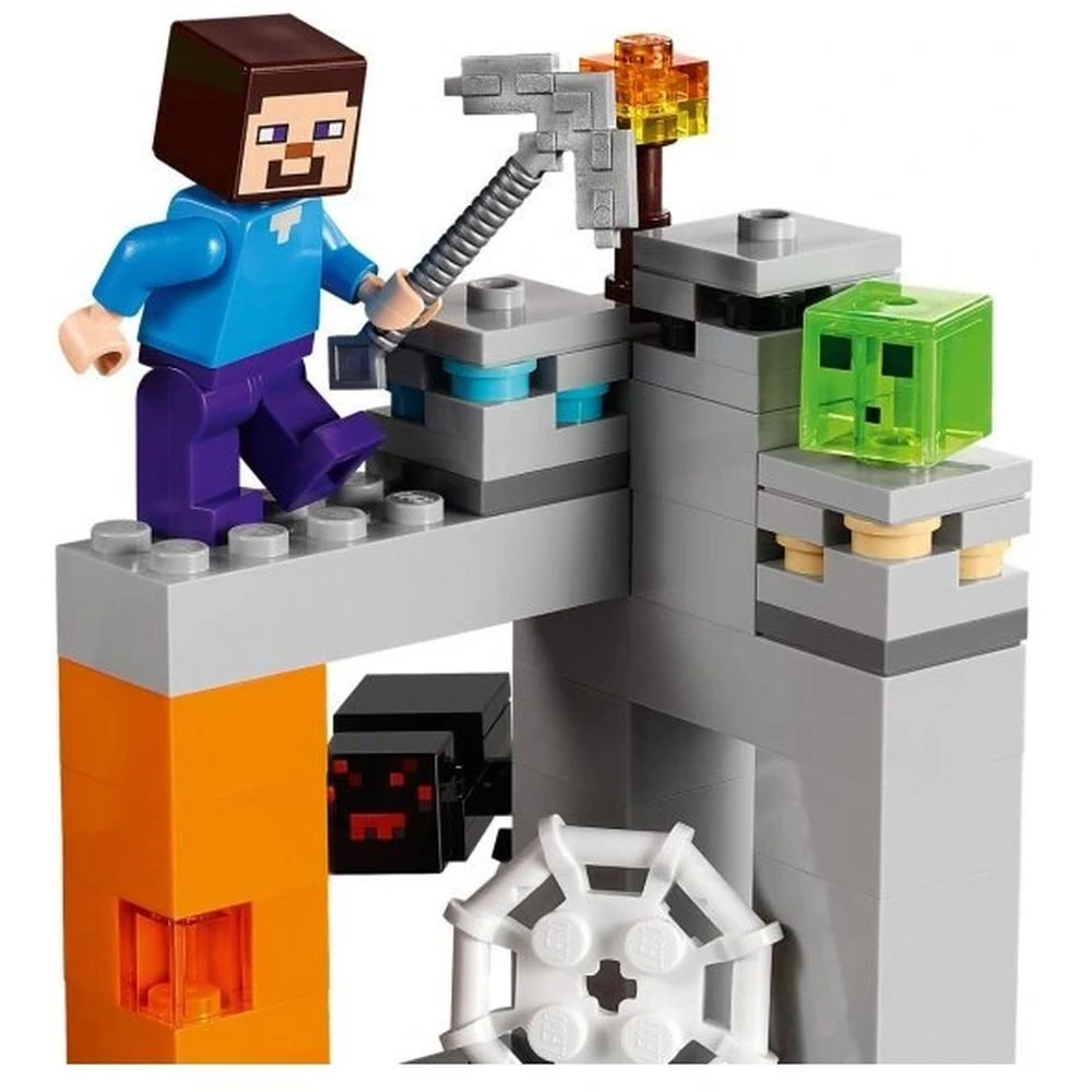 Конструктор LEGO Minecraft Заброшенная шахта 21166 |