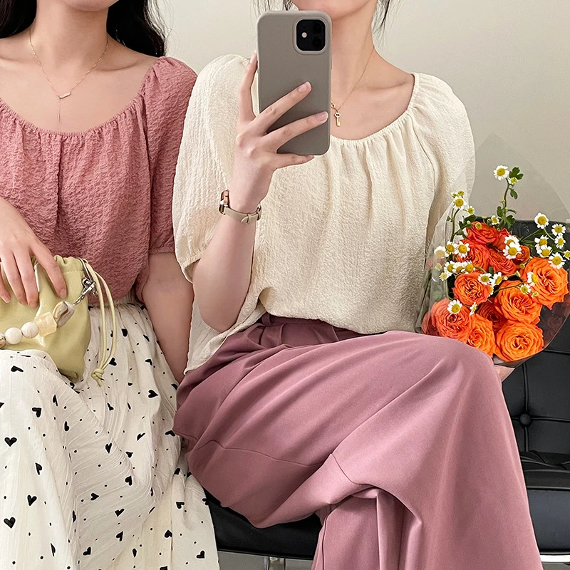 

2022 Summer Loose Pullover Shirt Elegant Sweet Plain Slash Neck Casual Shirts Women Puff Short Sleeve Blouses Girls Tops Vintage