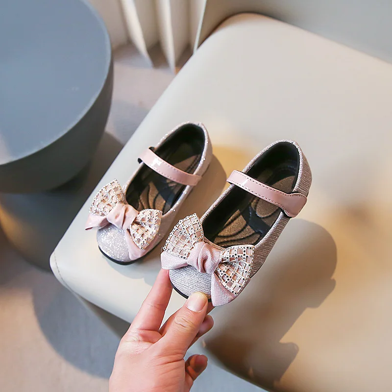 

Розовые туфли принцессы для вечерние ринки, свадьбы, шоу, детские модные универсальные туфли на плоской подошве для девочек, милые блестящи...