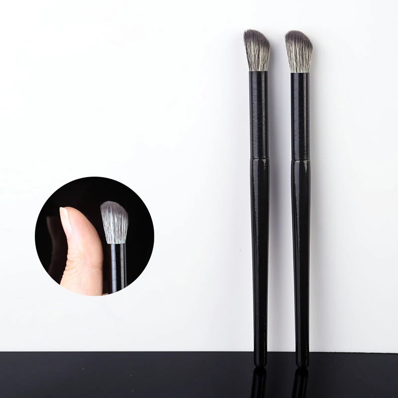 

New Makeup Refresh Finger Belly Nose Shadow Brush Shadow Highlight Brush Single Thumb Nose Shadow Oblique Head Trim Brush